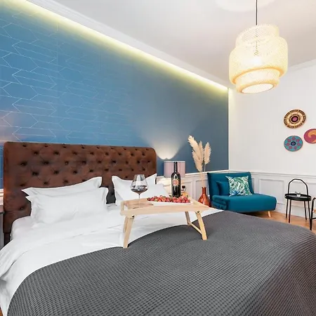 Evala Luxury With Pool And Garden 4* Σπλιτ