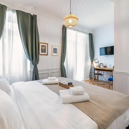 Evala Luxury With Pool And Garden 4*