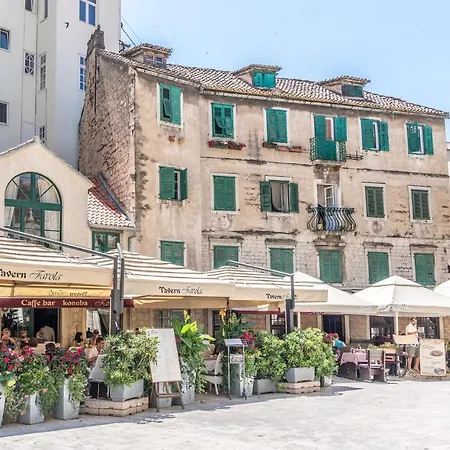 Evala Luxury With Pool And Garden