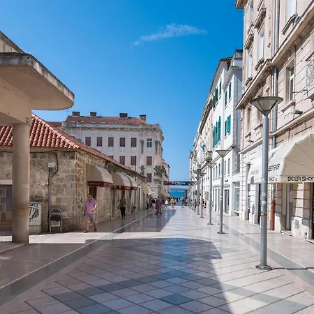 Couette-café Evala Luxury With Pool And Garden 4*