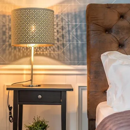 Evala Luxury With Pool And Garden 4* Split