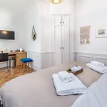 Evala Luxury With Pool And Garden Bed & Breakfast