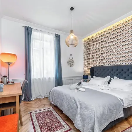 Bed & Breakfast Evala Luxury With Pool And Garden