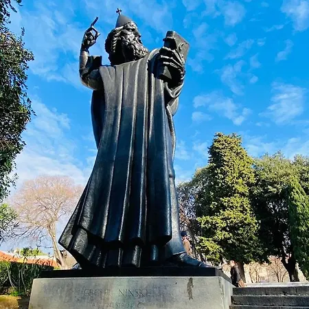 Evala Luxury With Pool And Garden