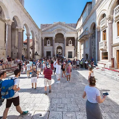 B&B Evala Luxury With Pool And Garden